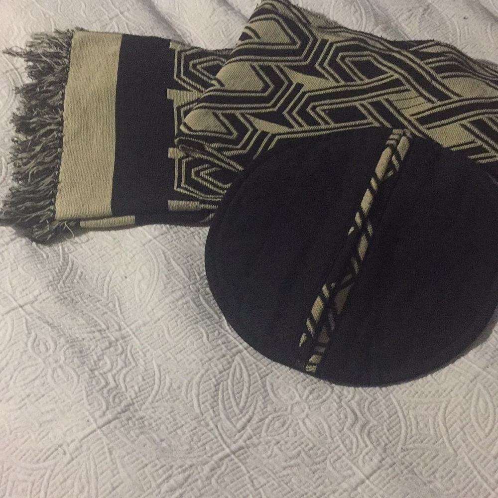 Woven wrap and hat set